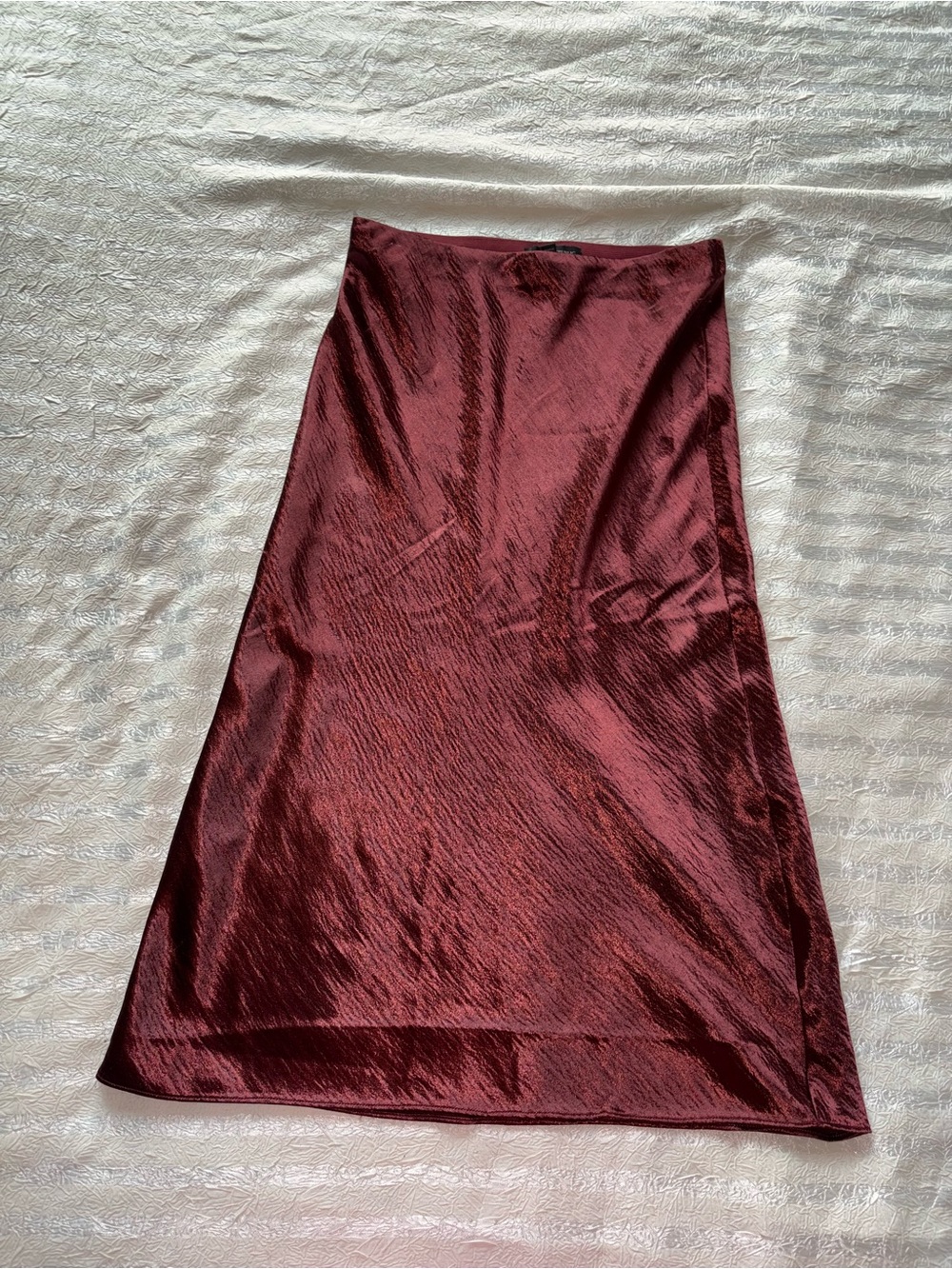 Banana Republic- Romantic Preppy Satin Midi Skirt in Wine Red - Size Small